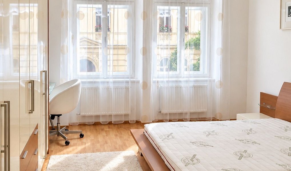 Pronájem bytu 2+1 75 m², Praha – náhled fotky 12