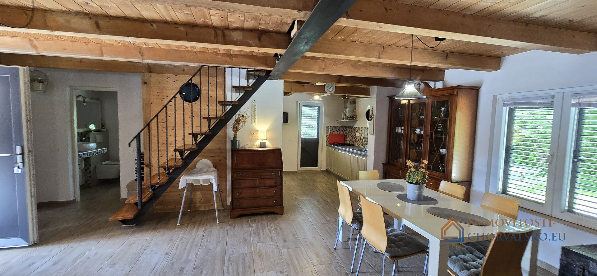 Prodej domu 100 m² s pozemkem 2 781 m² - Więcej