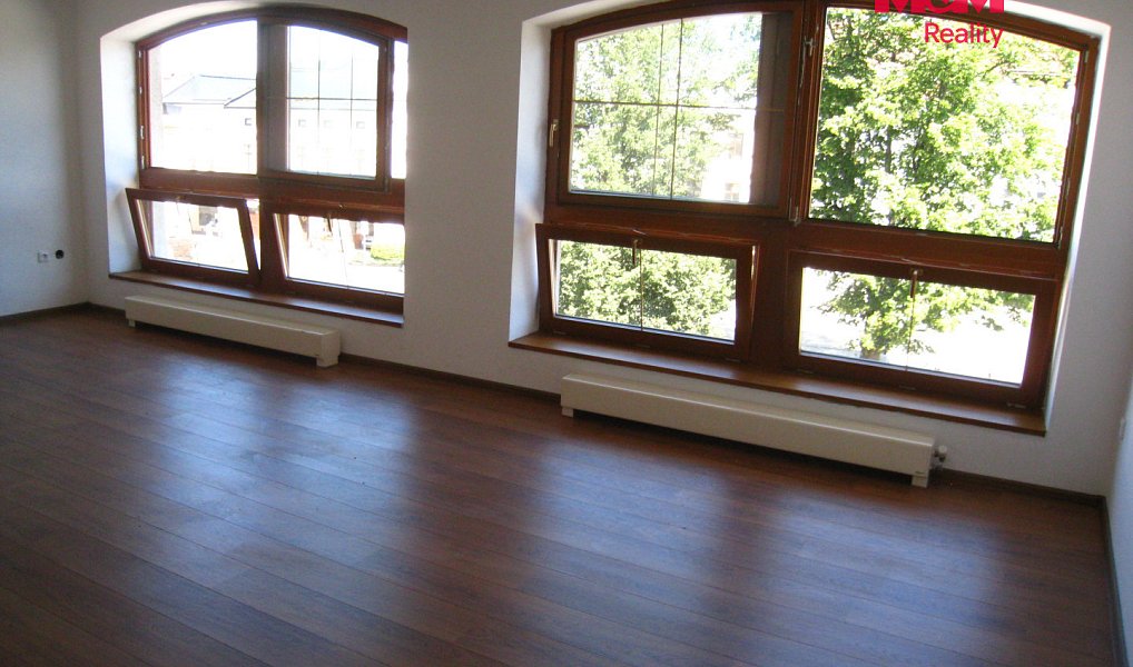 Prodej domu 900 m² s pozemkem 345 m², Frenštát pod Radhoštěm – náhled fotky 9