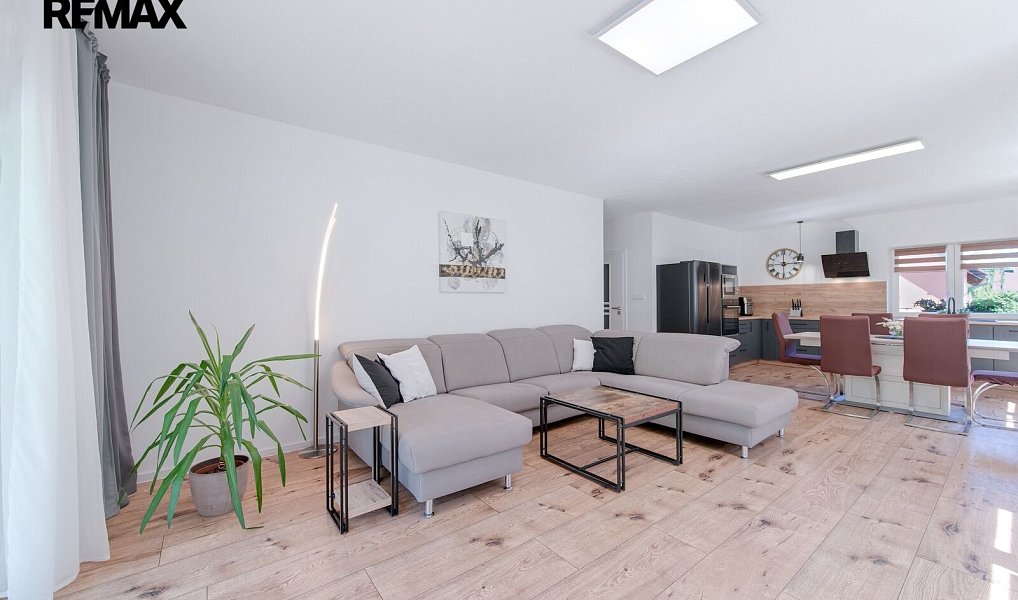 Prodej domu 107 m² s pozemkem 1 774 m², Stružná – náhled fotky 6