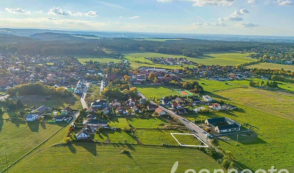 Prodej stavebního pozemku 977 m², Svojetice – náhled fotky 11