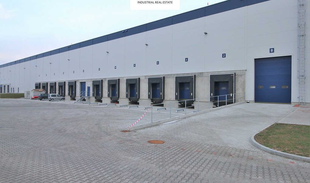 Pronájem skladovacích prostor 1 000 m², Pavlov – náhled fotky 2