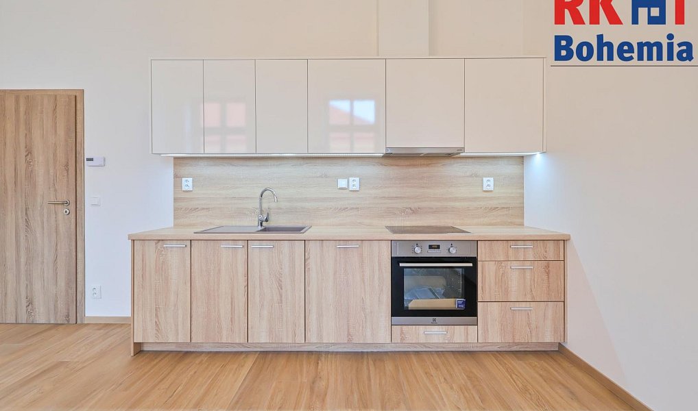 Pronájem bytu 1+kk 38 m², Český Brod – náhled fotky 2