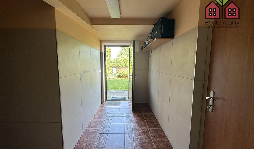 Prodej domu 230 m² s pozemkem 939 m², Záluží – náhled fotky 19