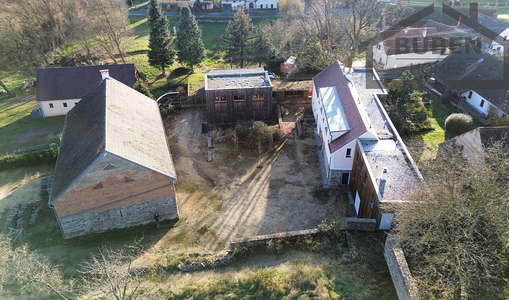 Prodej domu 790 m² s pozemkem 3 107 m², Ošelín – náhled fotky 32