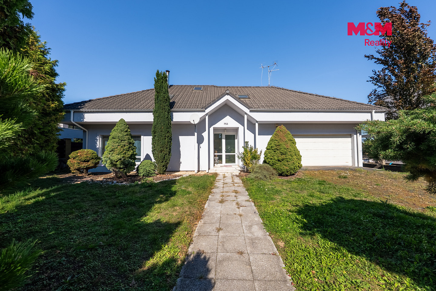 Prodej domu 206 m² s pozemkem 1 089 m² – fotografie 2