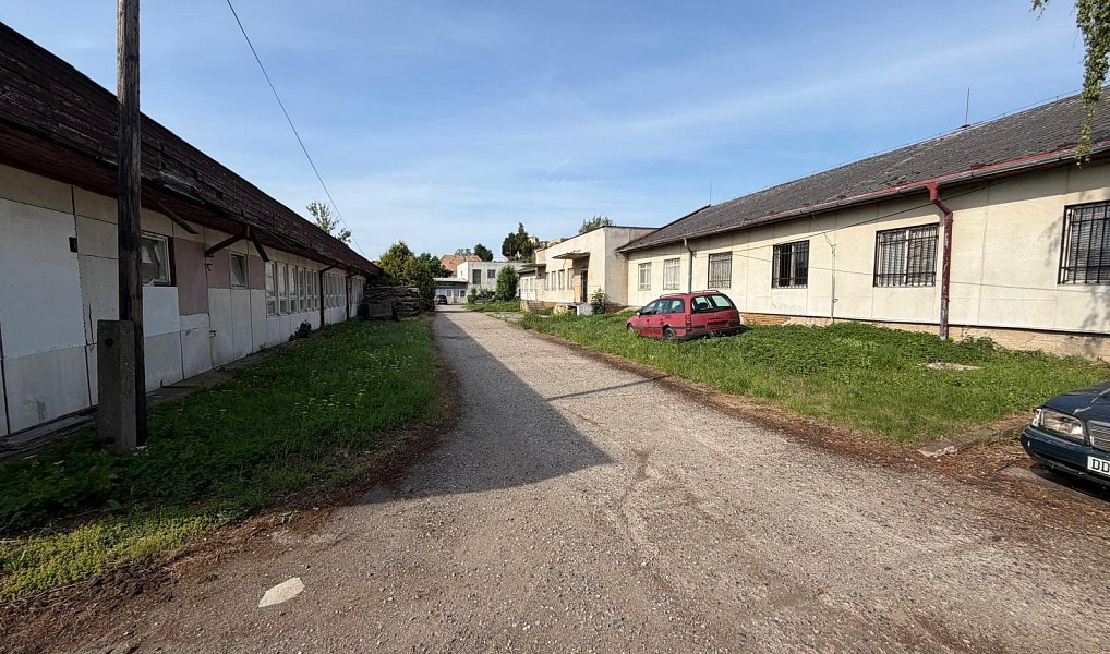 Prodej obchodních prostor 2 560 m², Libčeves – náhled fotky 14