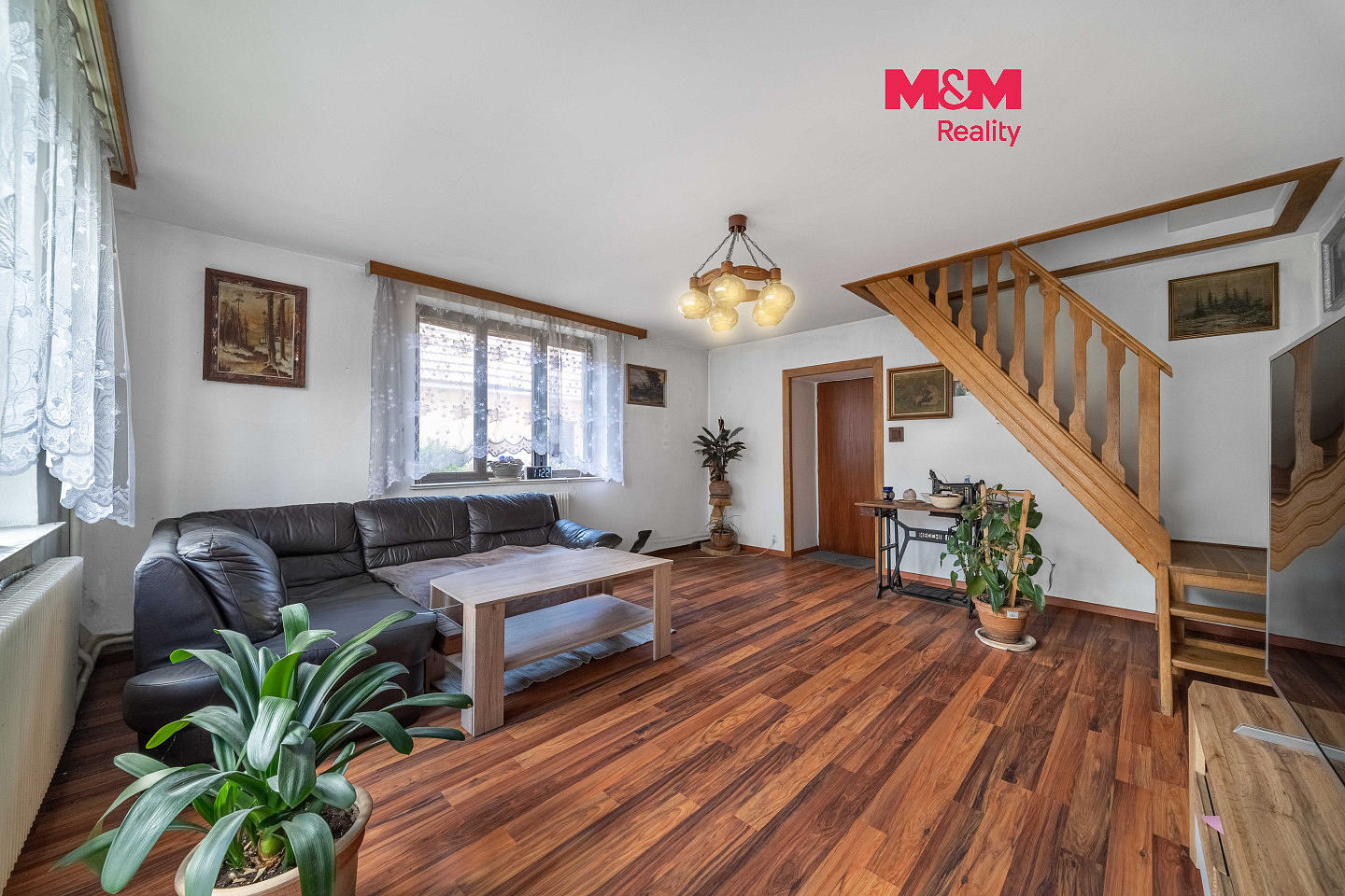 Prodej domu 146 m² s pozemkem 2 372 m²