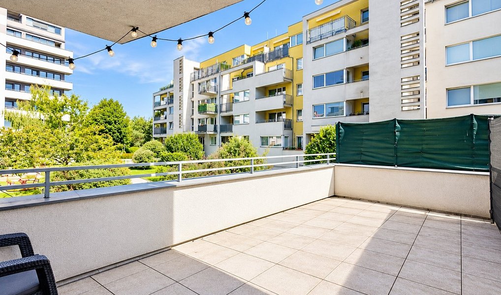 Pronájem bytu 2+kk 57 m², Praha – náhled fotky 3
