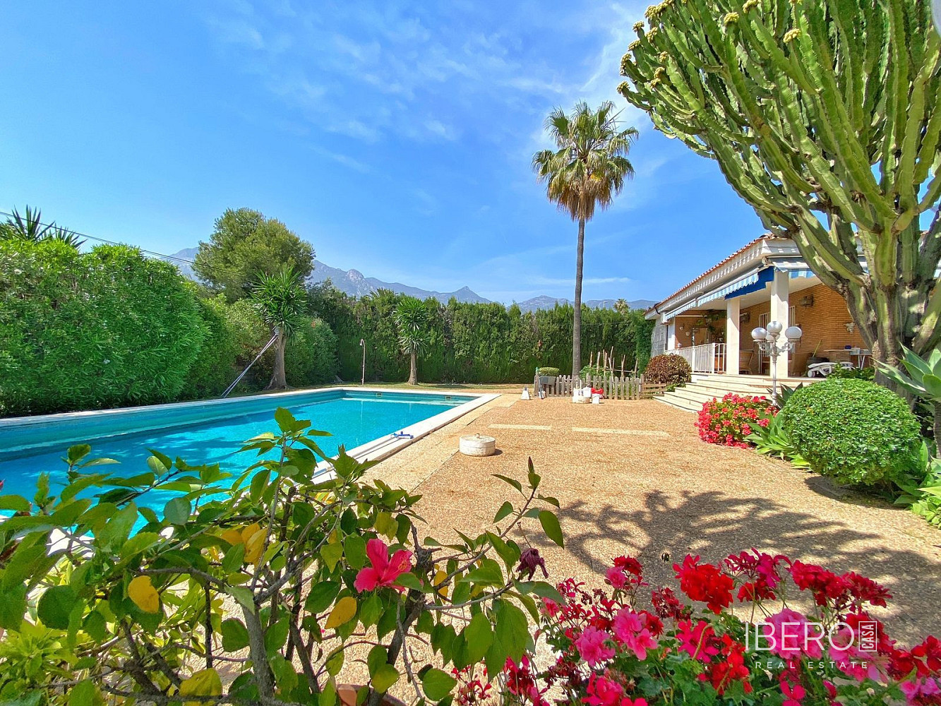 Casa 5+kk – Marbella, Barrio Alto - Vista 2