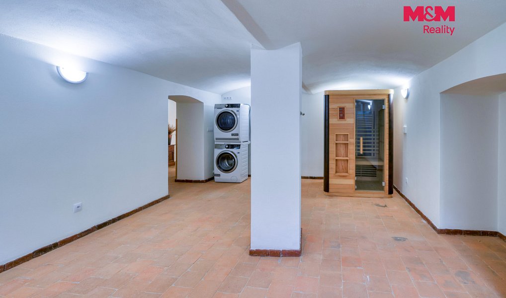 Prodej domu 910 m² s pozemkem 2 881 m², Železná Ruda – náhled fotky 15