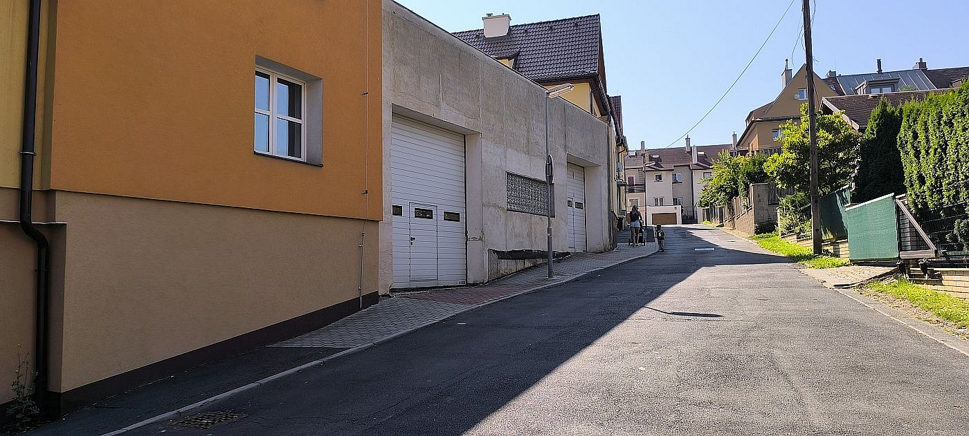 Pronájem skladovacích prostor 550 m² – fotografie 2