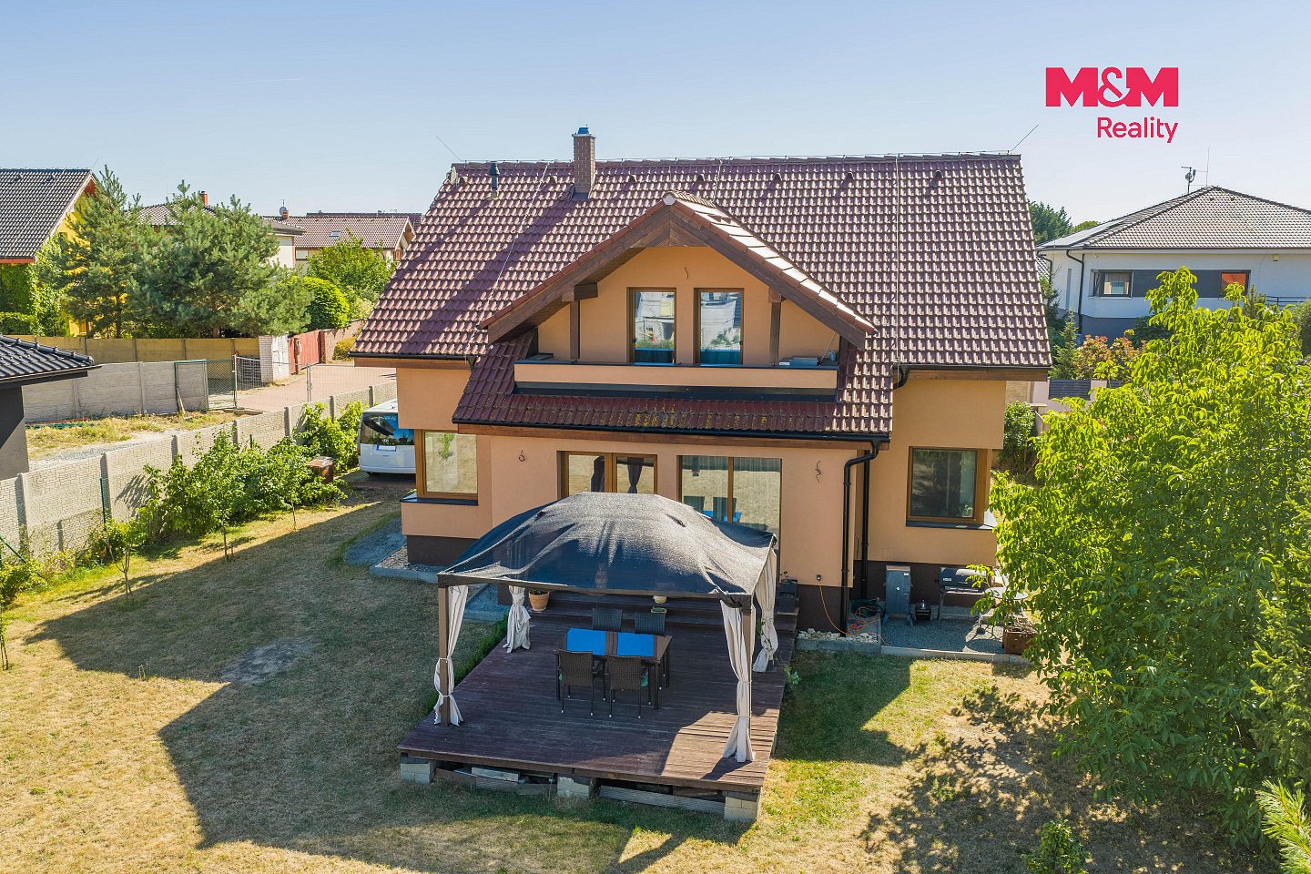 Prodej domu 173 m² s pozemkem 807 m² – fotografie 2