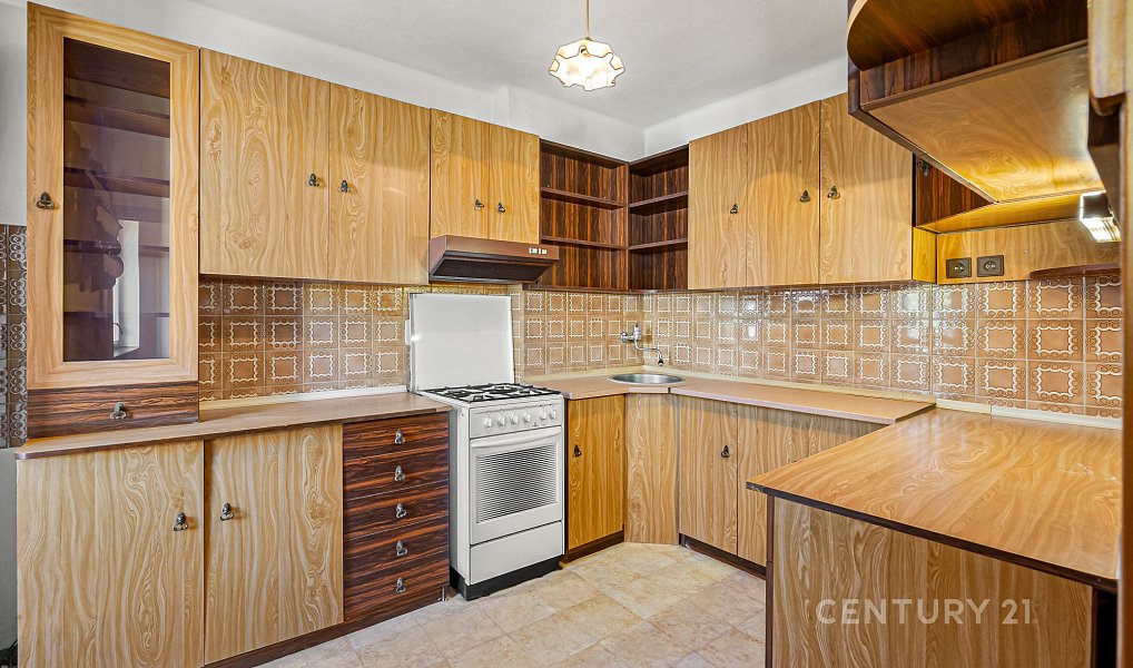 Prodej domu 285 m² s pozemkem 136 m², Sušice – náhled fotky 8
