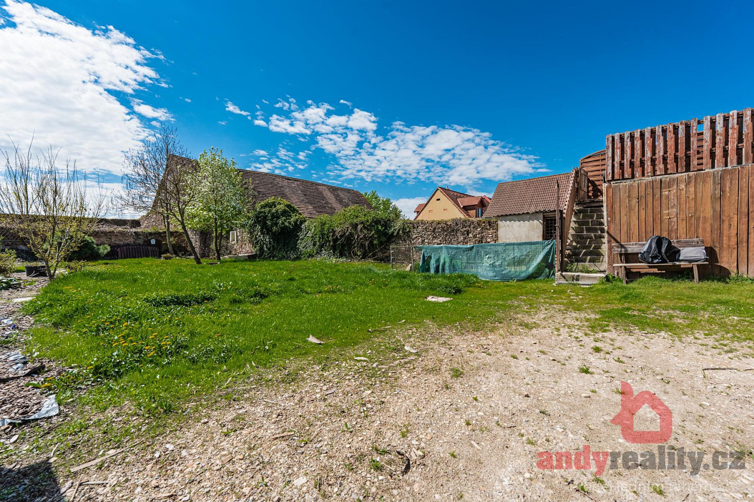 Prodej domu 165 m² s pozemkem 2 623 m² – fotografie 2