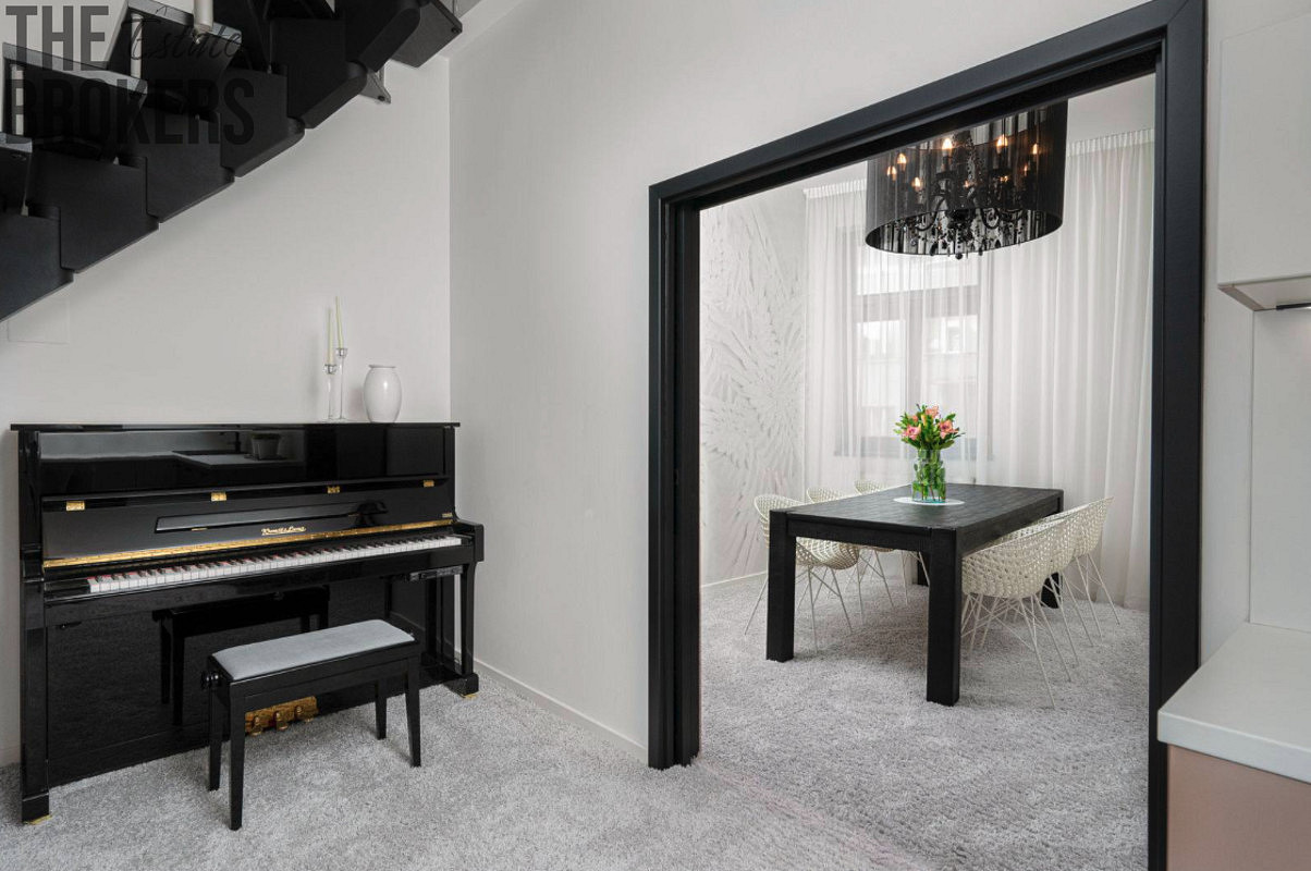 Pronájem bytu 4+kk 170 m² – fotografie 5