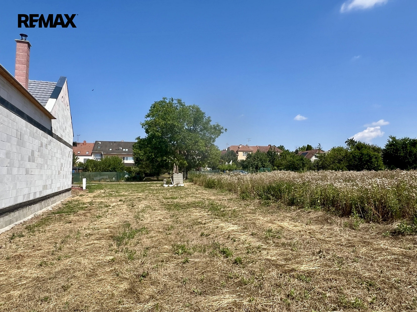 Prodej stavebního pozemku 893 m² – fotografie 5