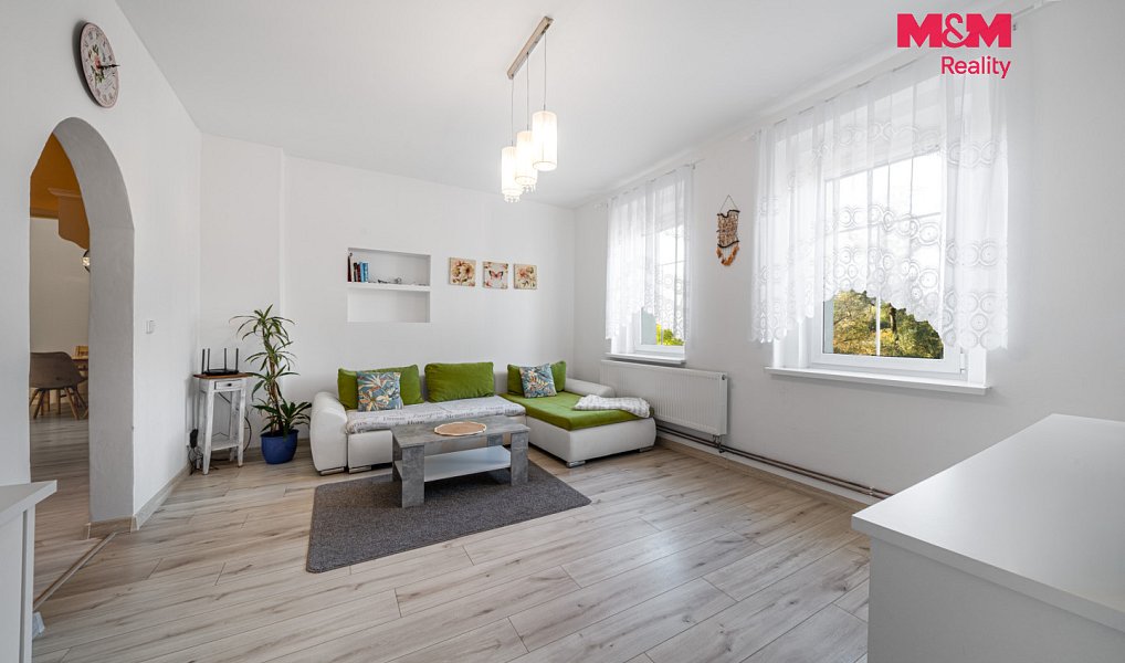 Prodej bytu 3+1 76 m², Dalovice – náhled fotky 4