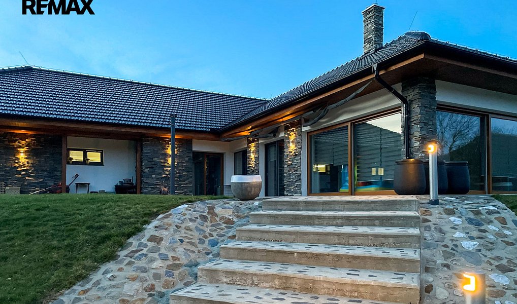 Prodej domu 255 m² s pozemkem 1 650 m², Štramberk – náhled fotky 2