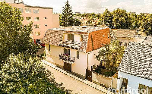 Prodej domu 217 m² s pozemkem 182 m², Živného, Brno - Bystrc