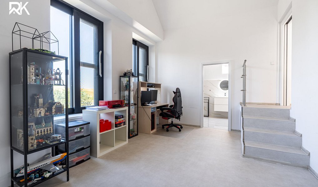 Prodej domu 279 m² s pozemkem 1 184 m², Grunta – náhled fotky 17