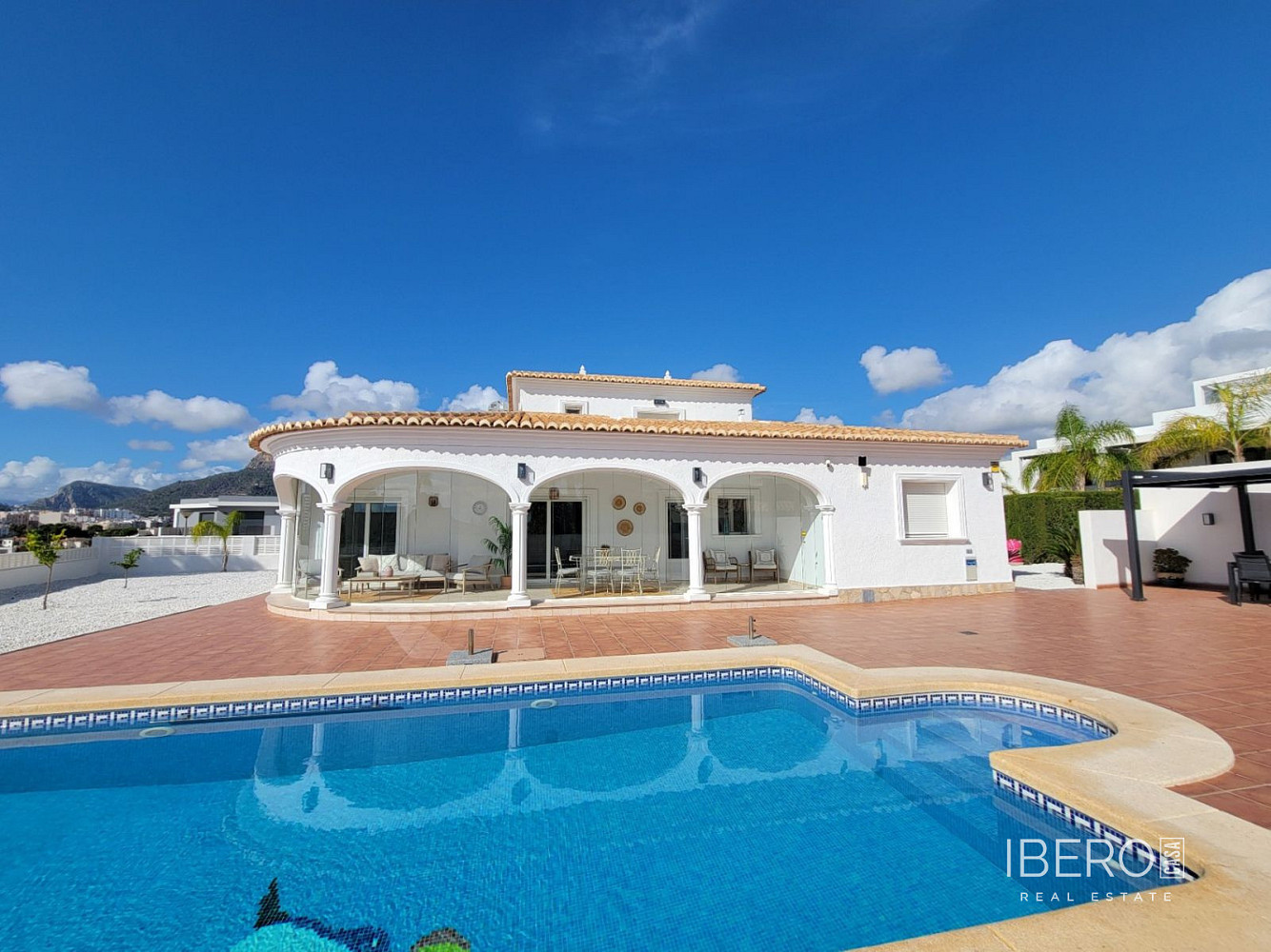 Prodej domu 287 m² s pozemkem 803 m² — photo 2