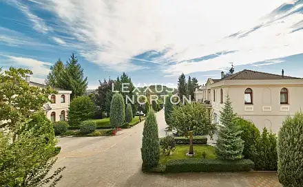 Pronájem domu 270 m² s pozemkem 429 m², Nebušická, Praha 6 - Nebušice