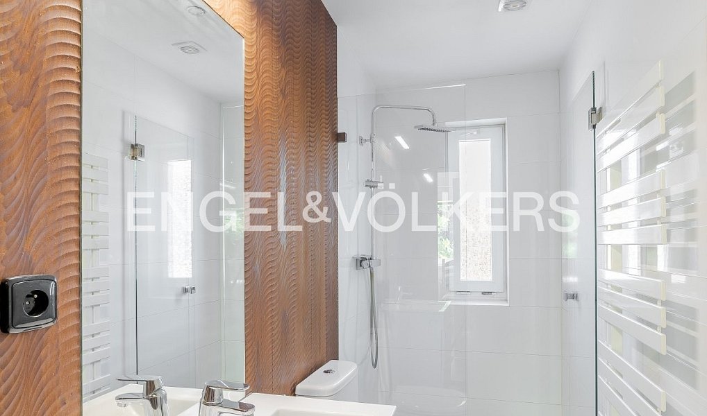 Pronájem domu 140 m² s pozemkem 1 400 m², Praha – náhled fotky 12