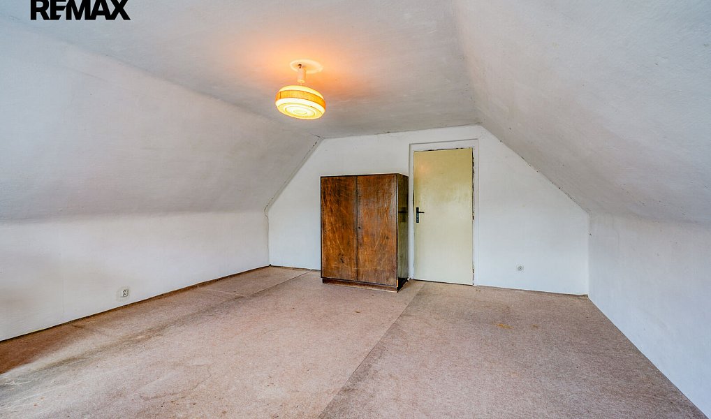 Prodej domu 437 m² s pozemkem 1 348 m², Vrčeň – náhled fotky 36