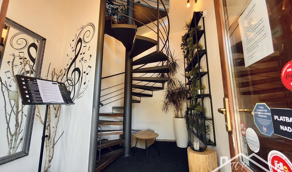 Prodej restaurace 253 m², Kolín – náhled fotky 2