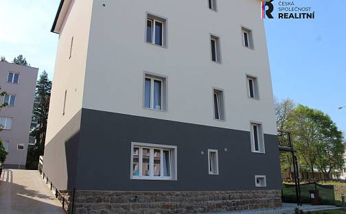 Pronájem bytu 1+kk 34 m², Lidická, Karlovy Vary - Drahovice
