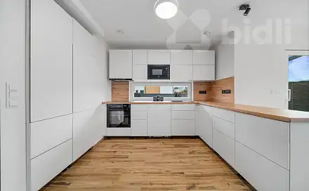 Prodej domu 139 m² s pozemkem 453 m², Hradec Králové - Rusek