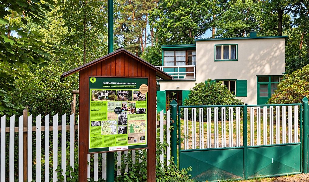 Prodej stavebního pozemku 4 383 m², Hradištko – náhled fotky 5