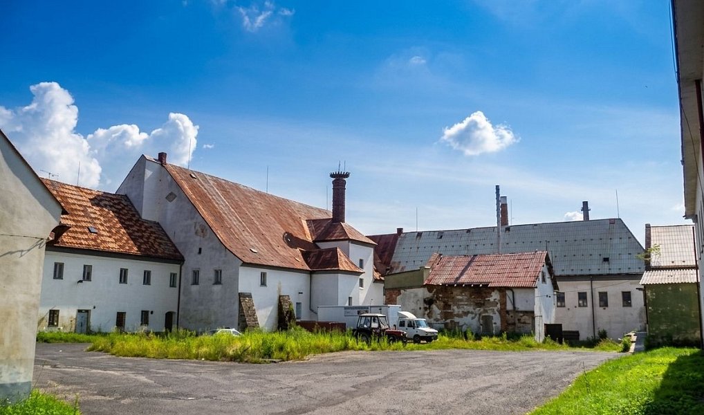 Prodej komerčního objektu (jiného typu) 3 000 m², Rumburk – náhled fotky 2