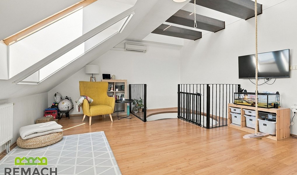 Prodej bytu 4+kk 112 m², Staré Město – náhled fotky 20
