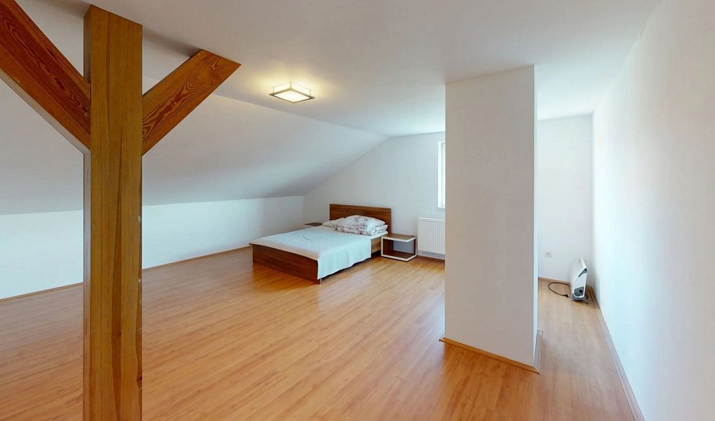 Prodej domu 424 m² s pozemkem 1 557 m², Hradištko – náhled fotky 5