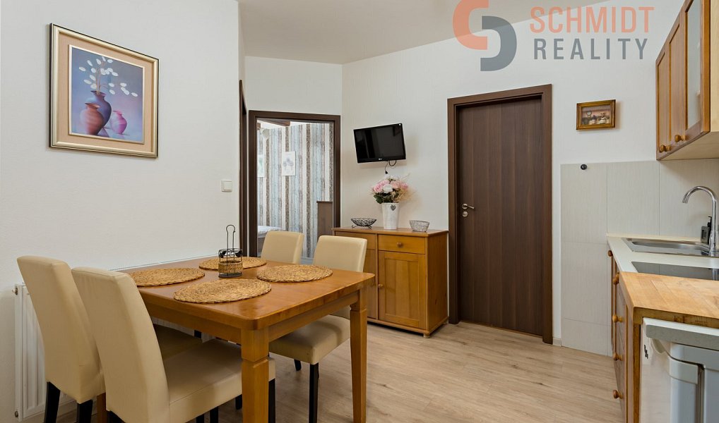 Prodej ubytovacího objektu 605 m², Pavlov – náhled fotky 11