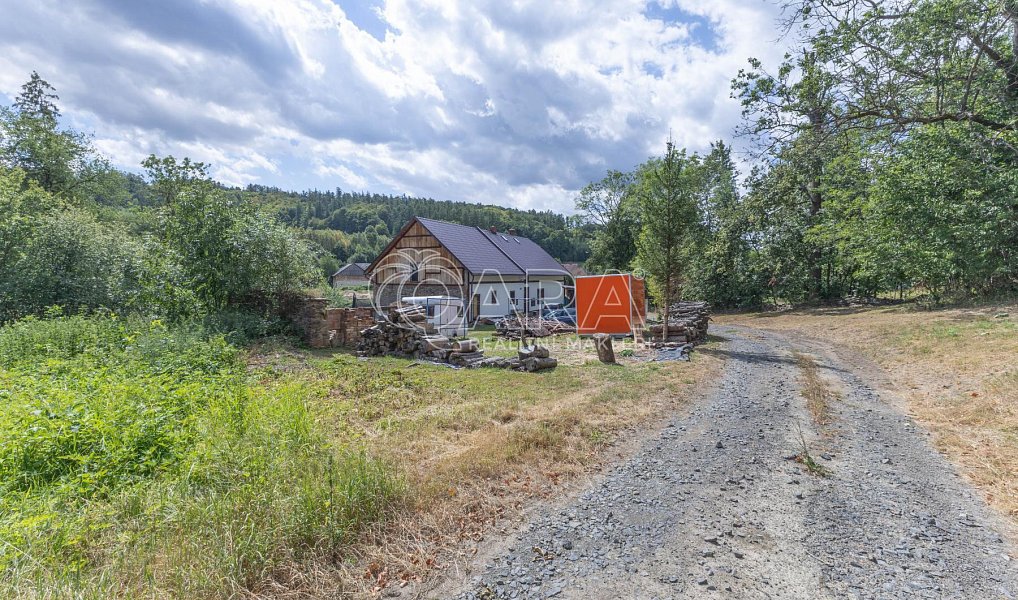 Prodej domu 250 m² s pozemkem 2 899 m², Lichnov – náhled fotky 16