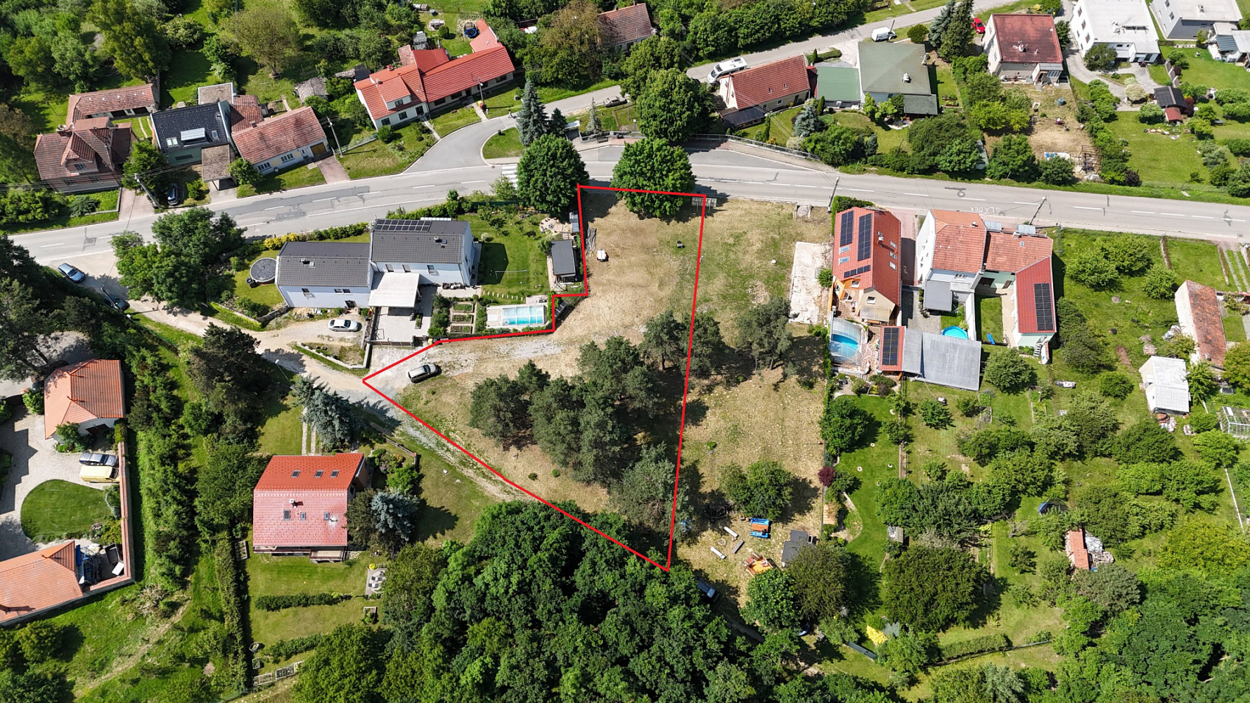 Prodej stavebního pozemku 1 574 m² – další