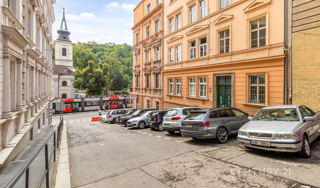 Prodej bytu 2+1 87 m², Praha – náhled fotky 23