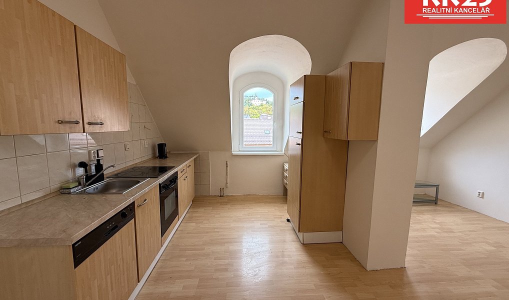 Pronájem bytu 1+kk 34 m², Mariánské Lázně – náhled fotky 2