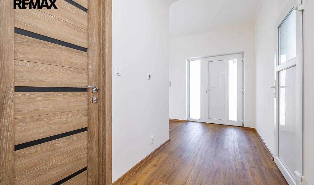 Prodej domu 149 m² s pozemkem 300 m², Košťany – náhled fotky 23