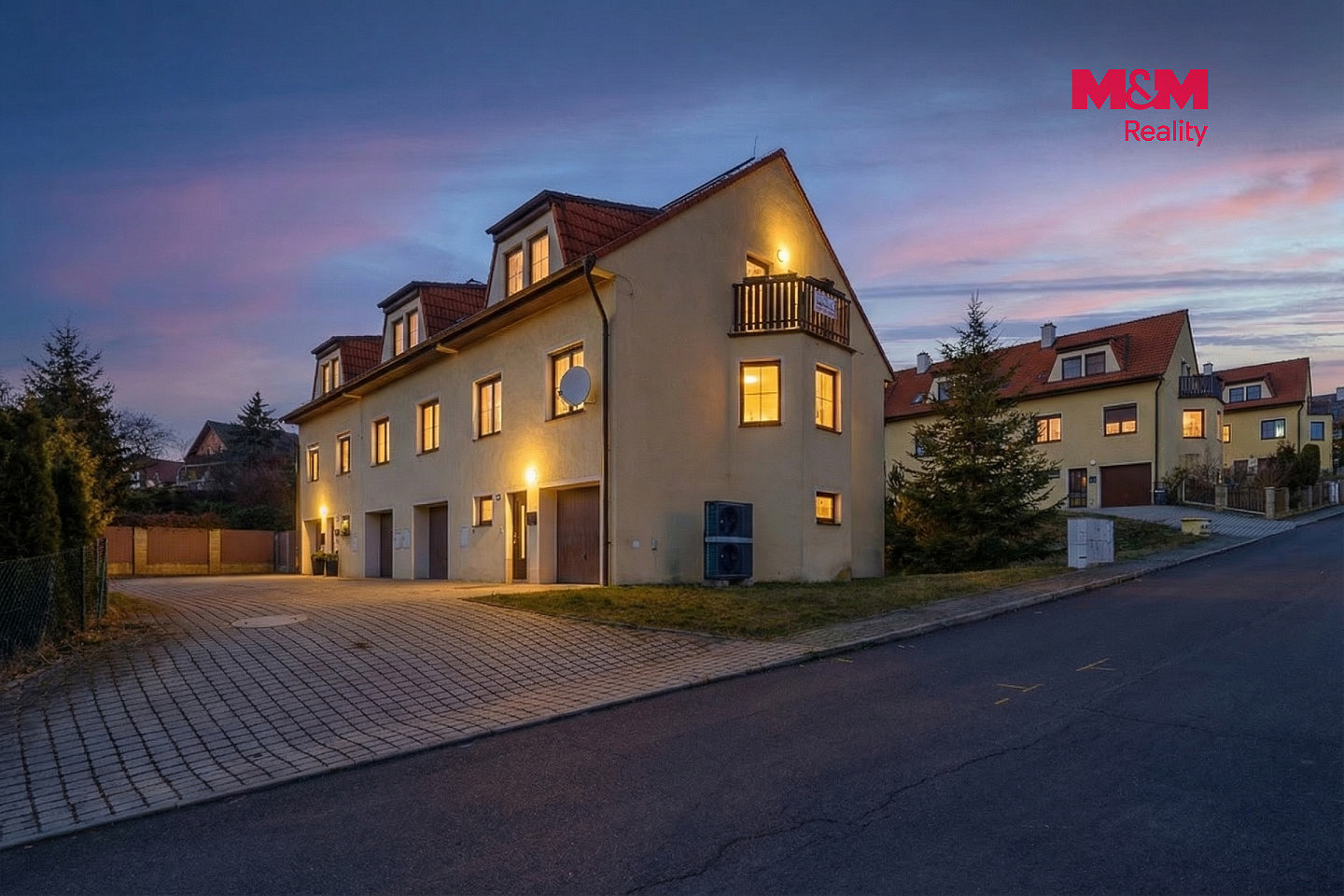 Prodej domu 169 m² s pozemkem 291 m² — photo 2