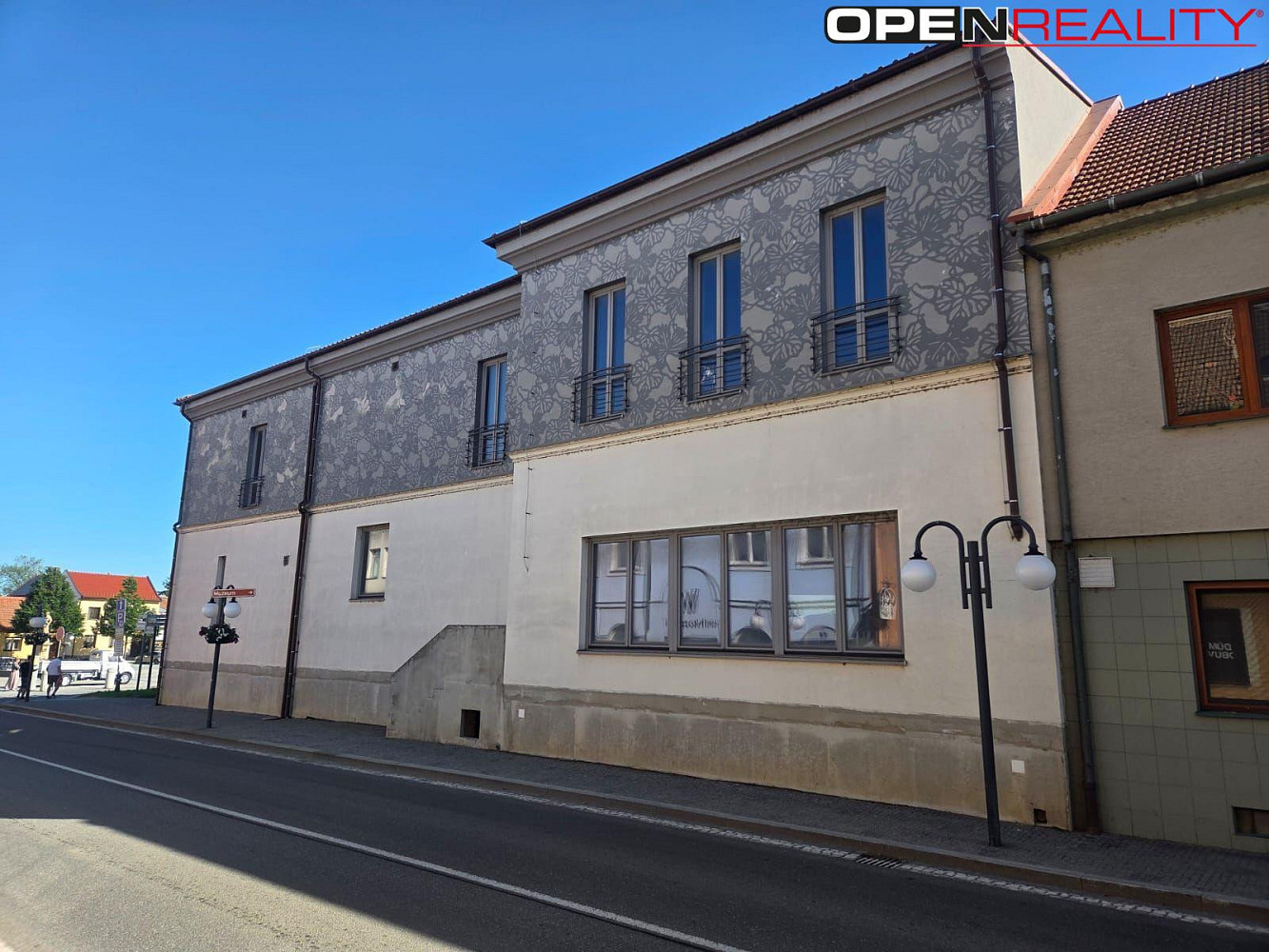 Prodej komerčního objektu (jiného typu) 1 080 m²