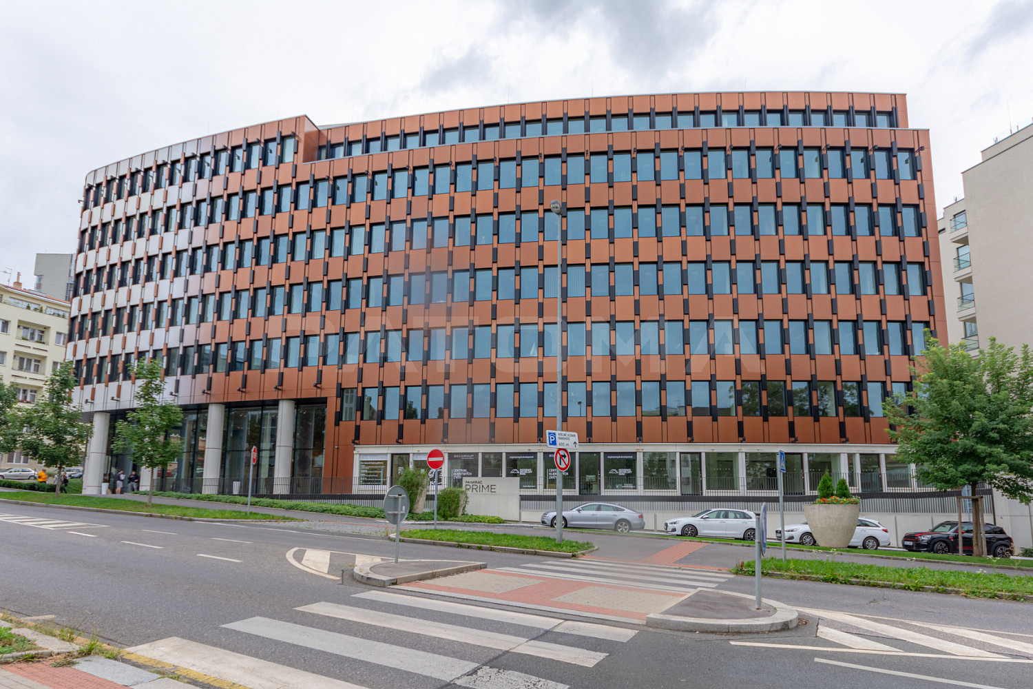 Pronájem kanceláře 537 m²