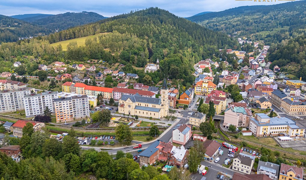 Prodej domu 380 m² s pozemkem 615 m², Kraslice – náhled fotky 13