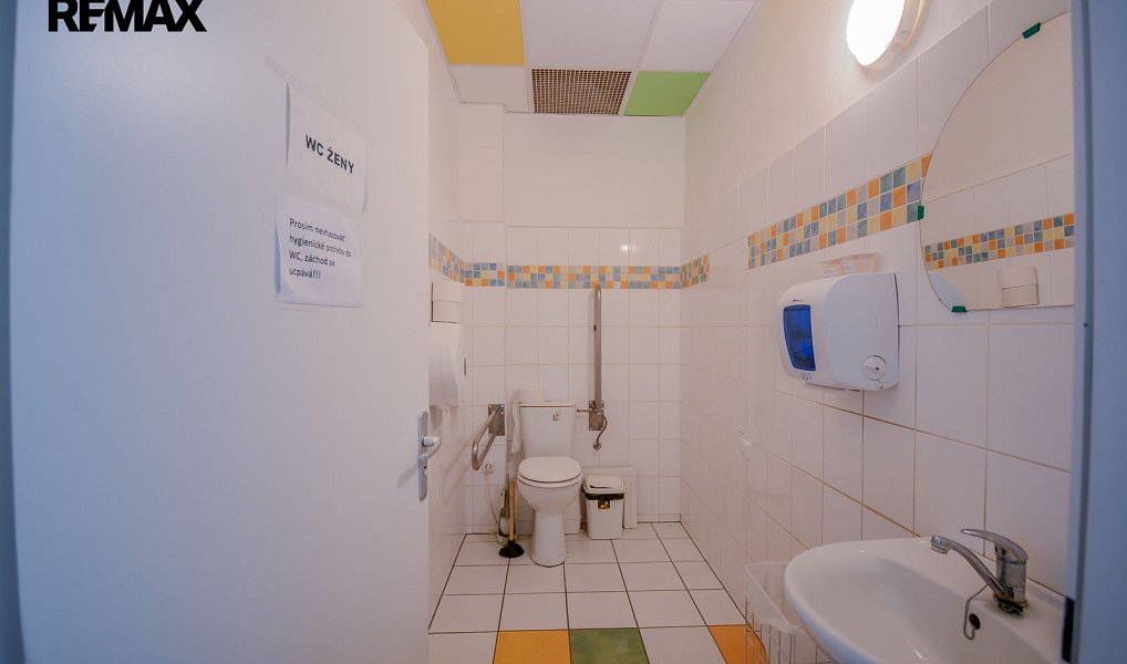 Pronájem kanceláře 172 m², Hradec Králové – náhled fotky 20