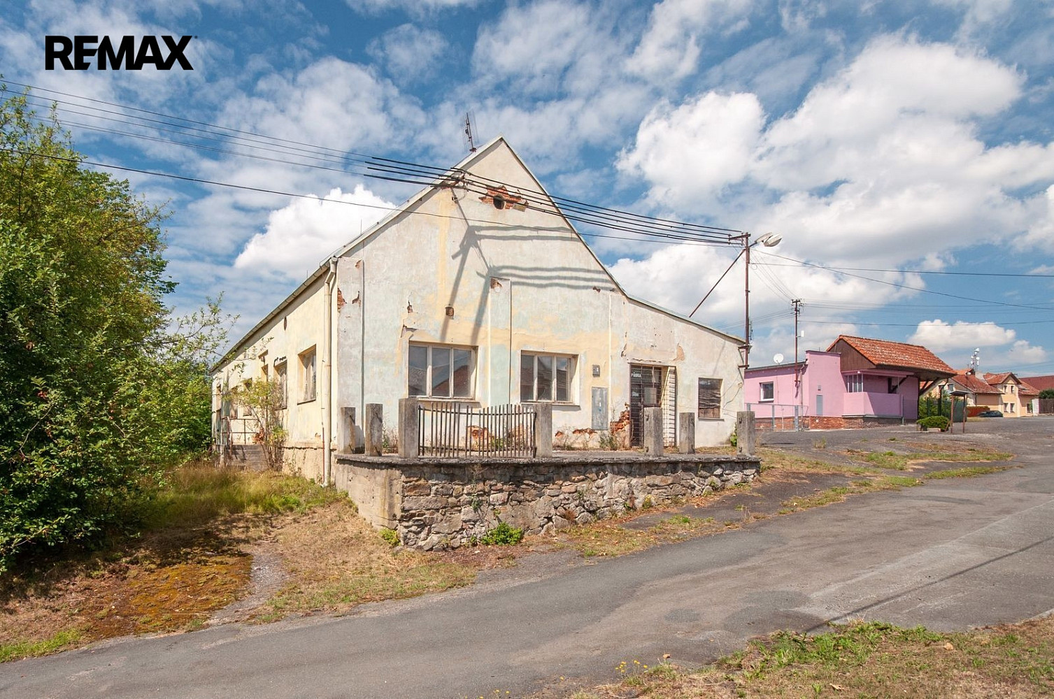 Prodej nájemního domu, činžáku 650 m² – fotografie 2