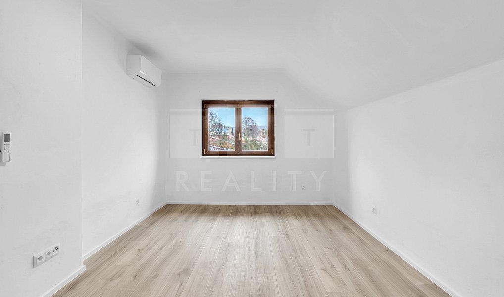 Pronájem bytu 2+1 55 m², Vamberk – náhled fotky 4