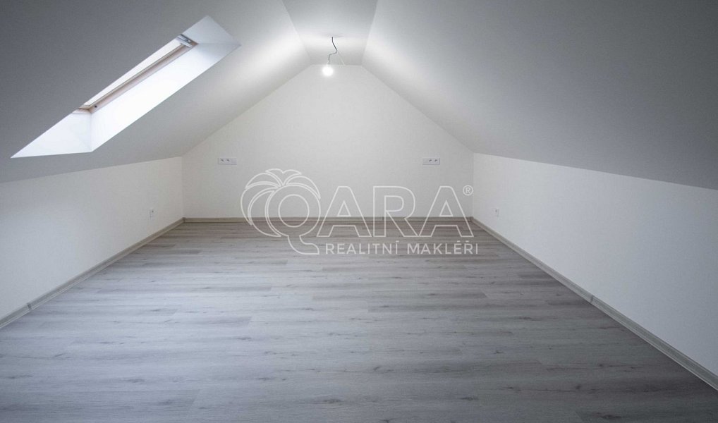 Prodej domu 143 m² s pozemkem 186 m², Neratovice – náhled fotky 20